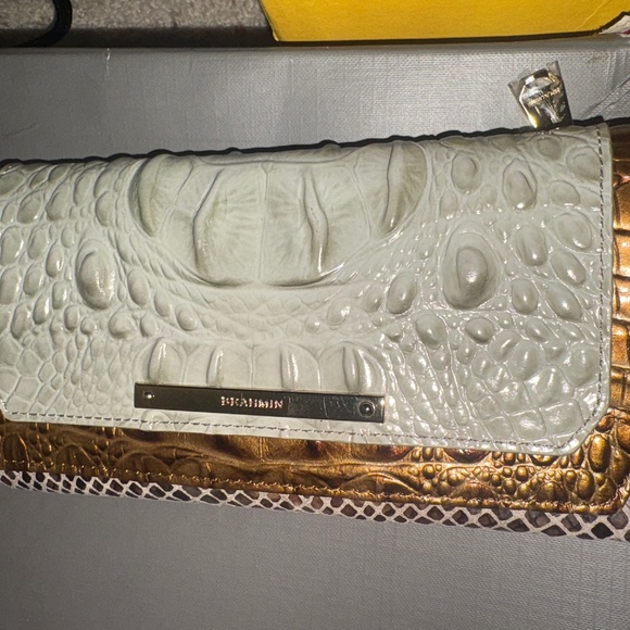 Brahmin wallet - Picture 1 of 4